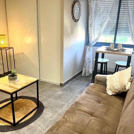 Appart Hotel Cozy Proche Centre, Parking Montbéliard Eksteriør billede